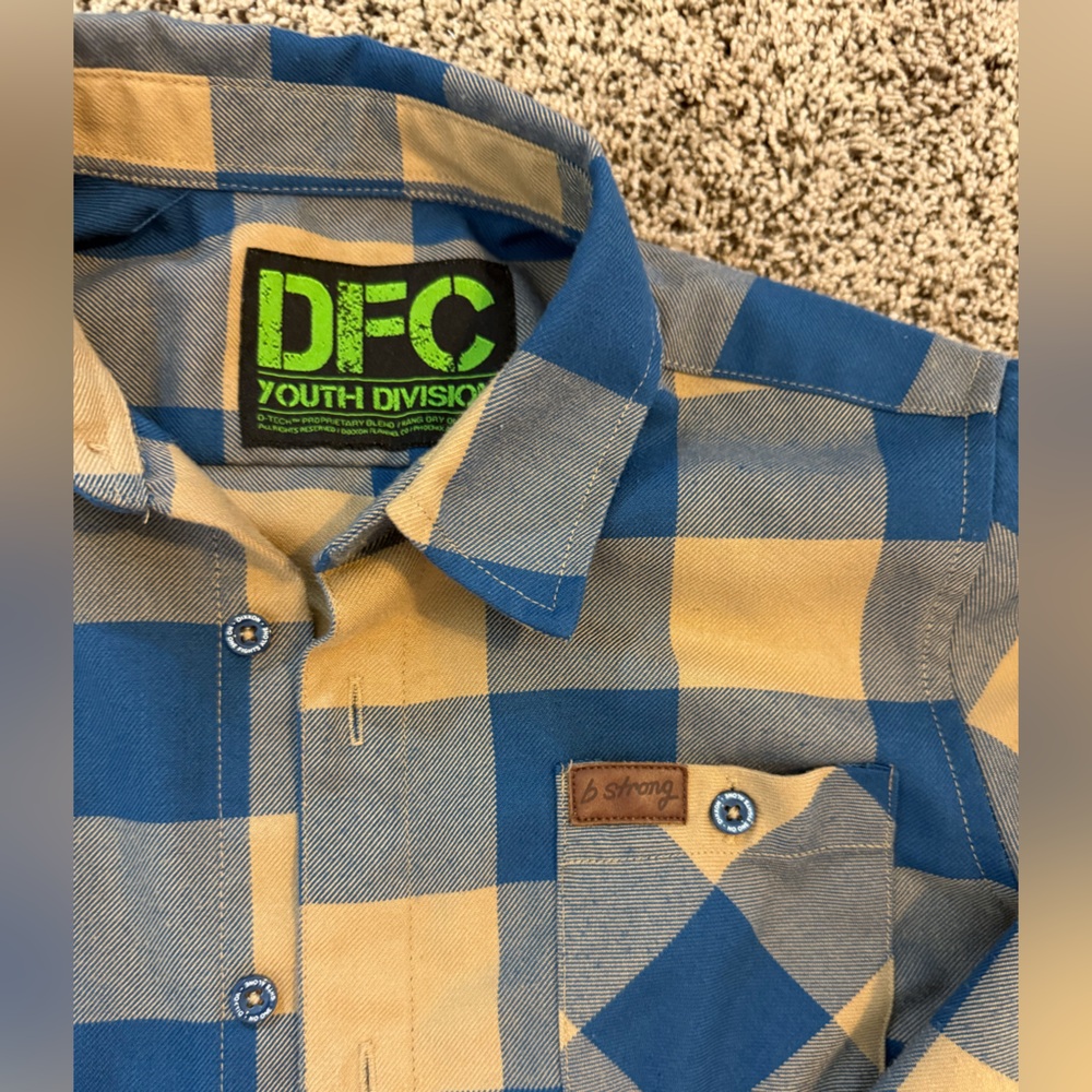 Youth XS and medium Dixxon flannel company andar plaid EUC